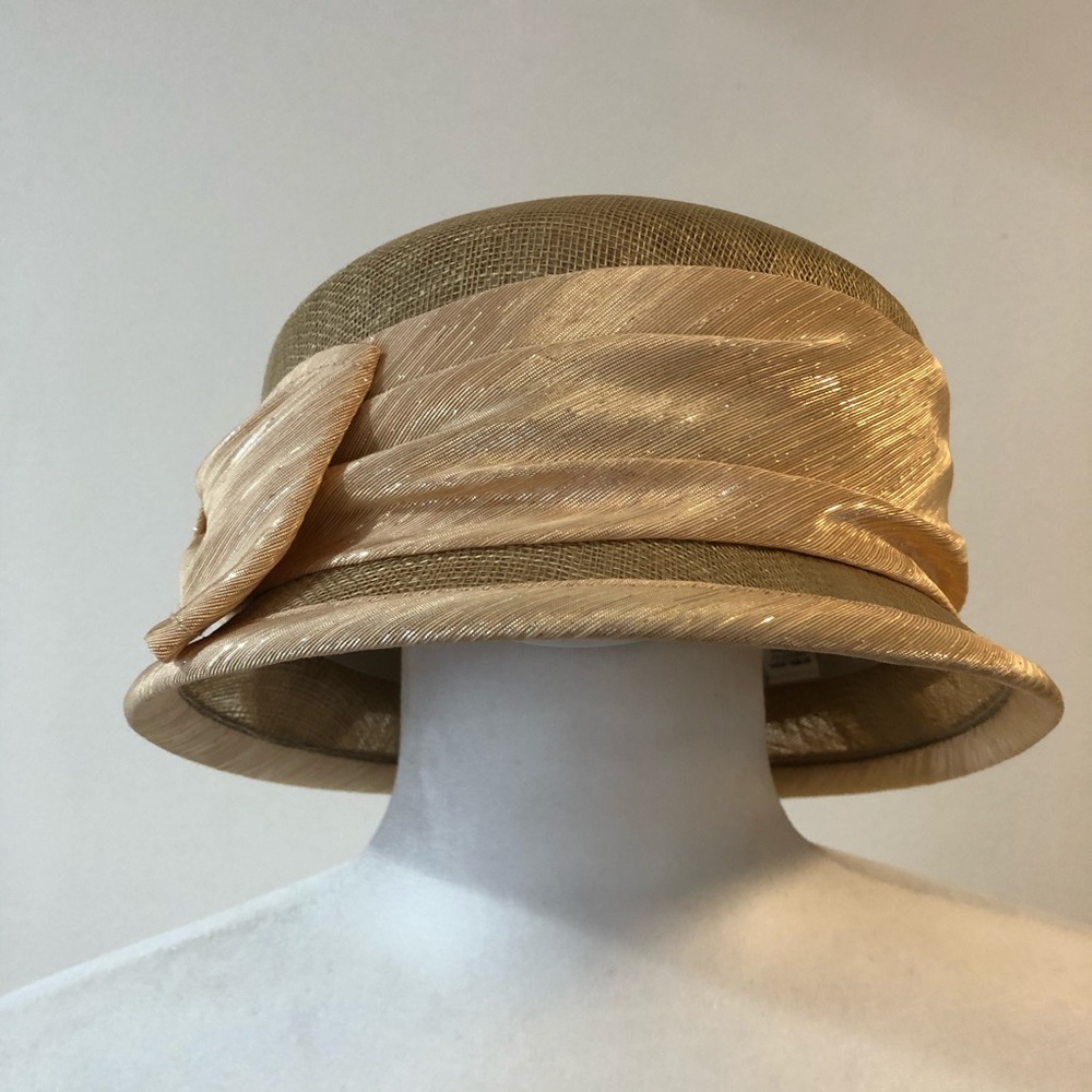 Helen’s Hats straw hat medium church hat